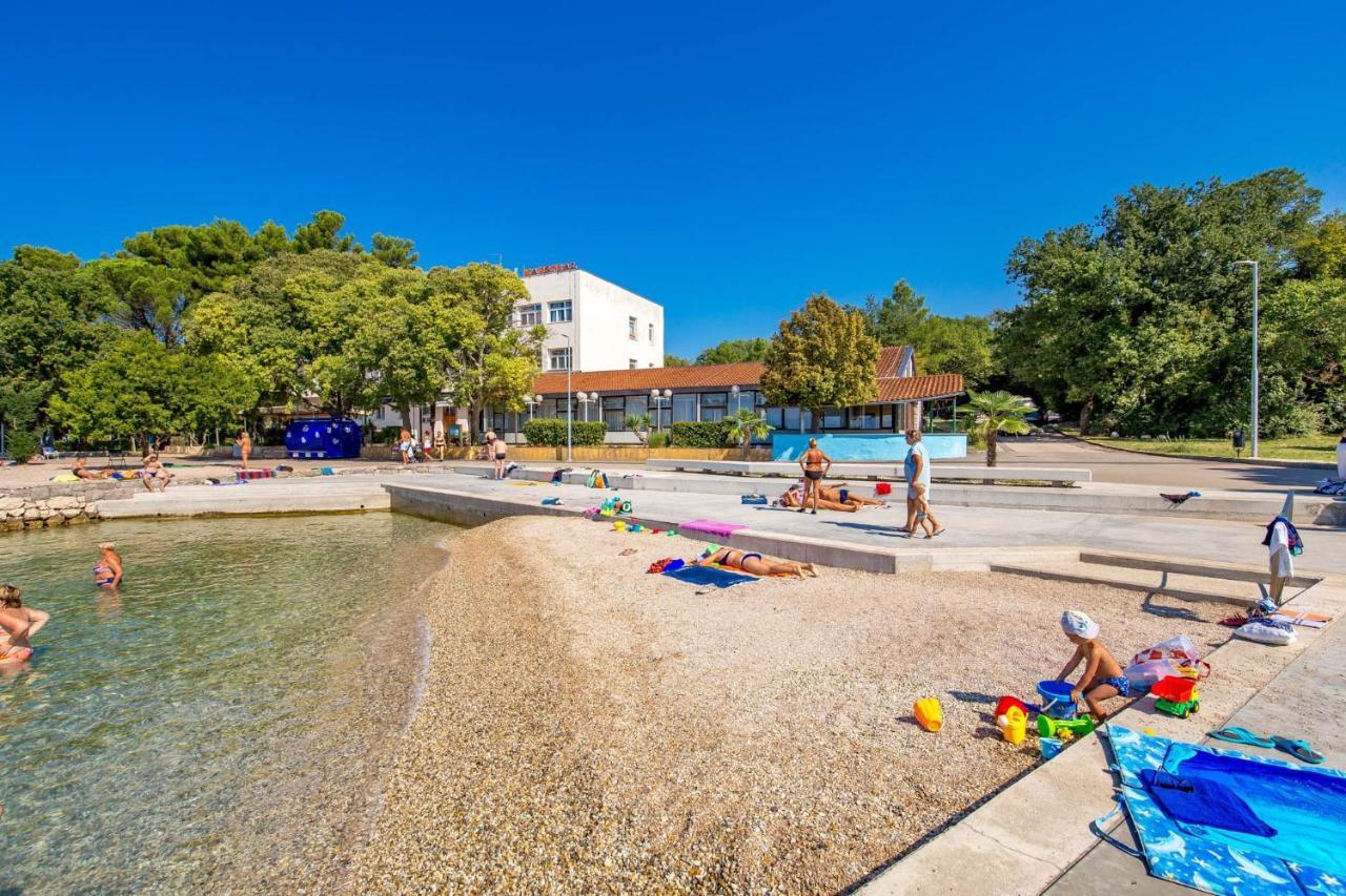 Apartments And Rooms With Parking Space Sveti Vid, Krk - 5323 Εξωτερικό φωτογραφία